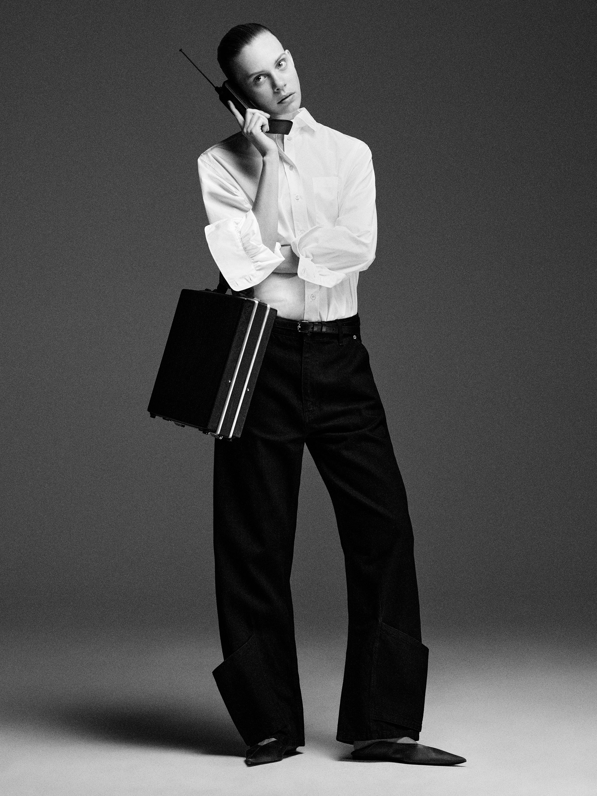 top lookbook image alt:hover primary image override